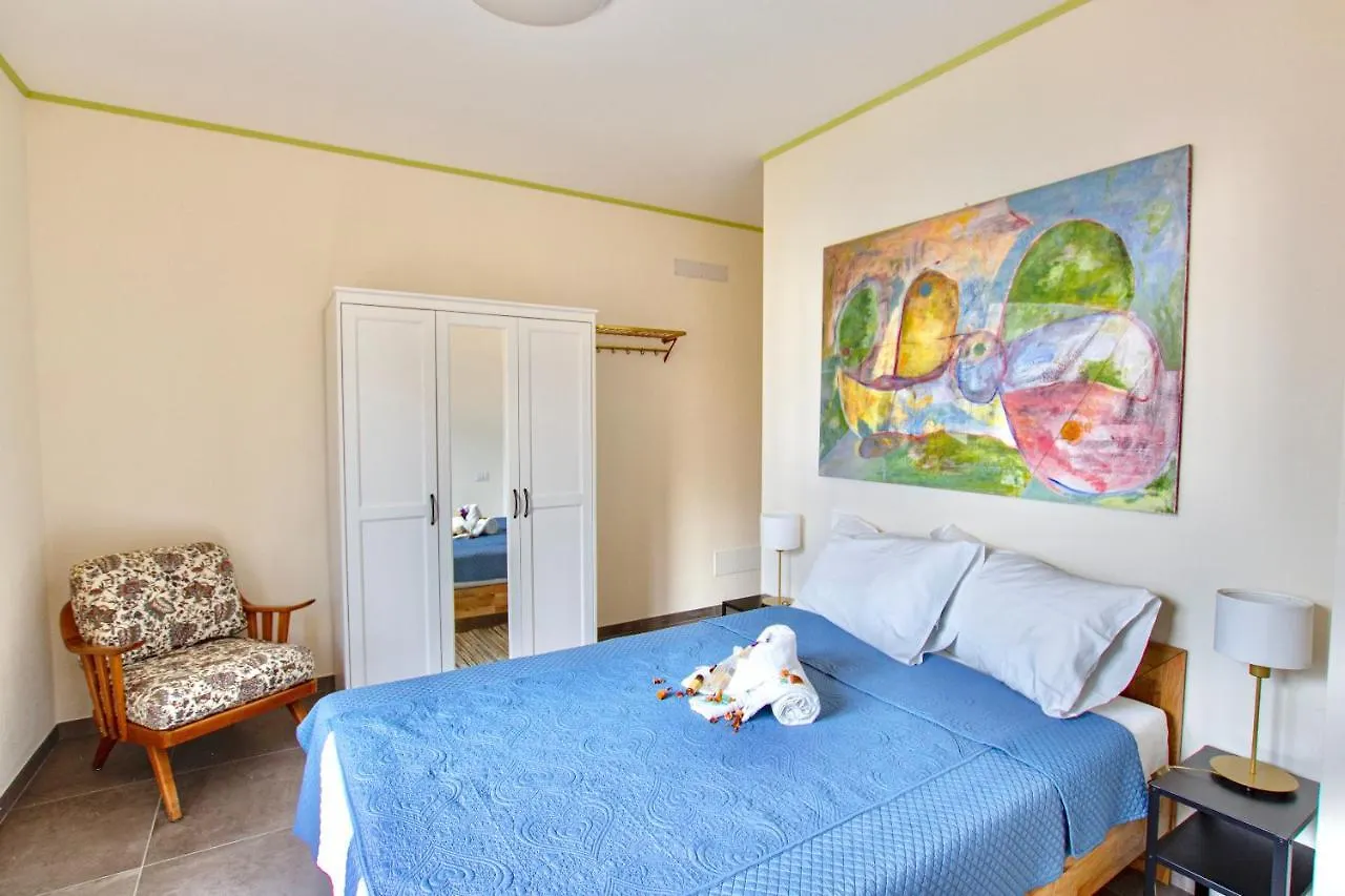 Il Punto Rosso Apartment Nesso Italy