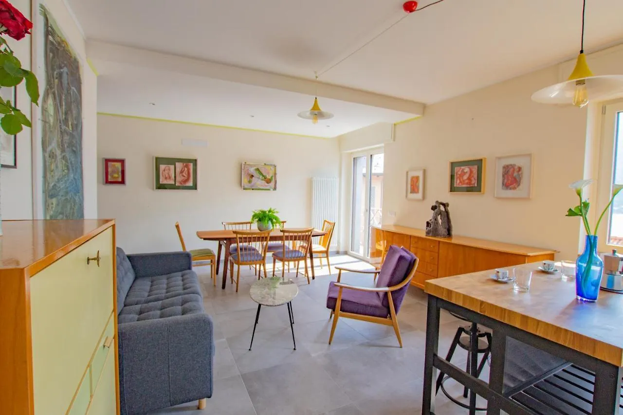 Il Punto Rosso Apartment Nesso Italy